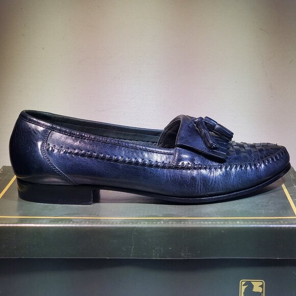 VINTAGE ***RARE*** R J COLT SAN REMO  NAVY KILTIE TASSEL SLIP ON LOAFERS 1990\'S main image 4